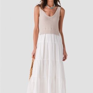 Elan Textured Beige Knit Top Size Medium